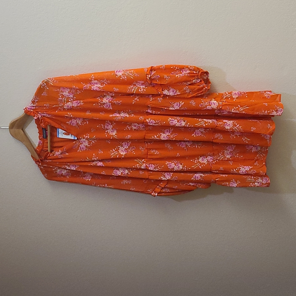 NWT - Large orange floral v neck with romantic ruffle trim.